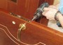 Врезка дверного глазка - Прайс-лист на установку и замену дверной фурнитуры