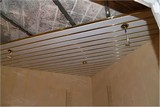 Монтаж подвесного реечного потолка