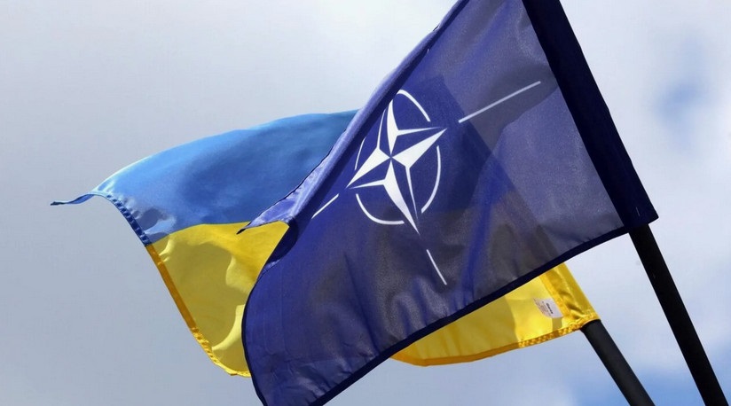 флаги украины и нато