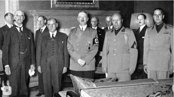 В ночь с 29 на 30 сентября 1938 года руководители Франции, Великобритании, Италии и Германии в Мюнхене подписали соглашение,