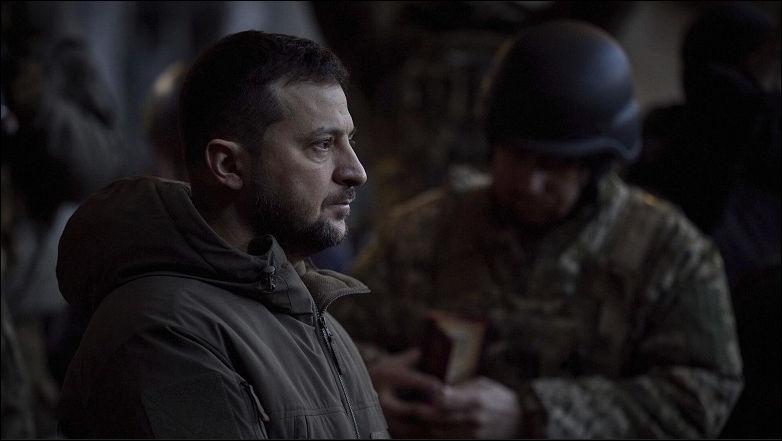 Зеля уже всех задолбал своими креативами и нарративами