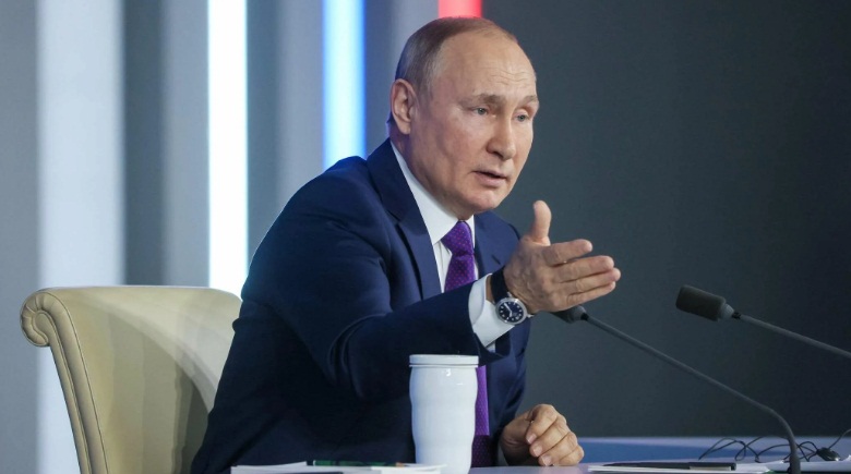 Путин весьма эффективно манипулирует своими элитами