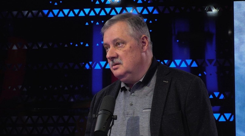 Евстафьев Дмитрий. Профессор смотрит в мiръ