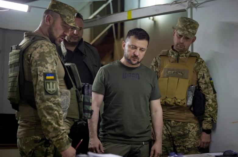под щирого неукраинца Зеленского больше не дадут денег