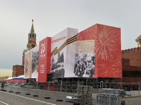 Подмена символов в театре абсурда