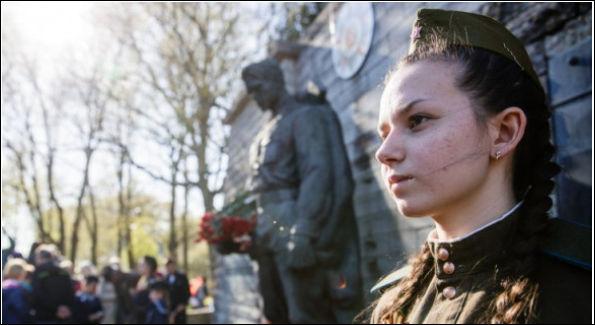 Почему праздник 9 мая на Западе такой грустный?