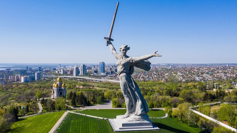 Родина Мать