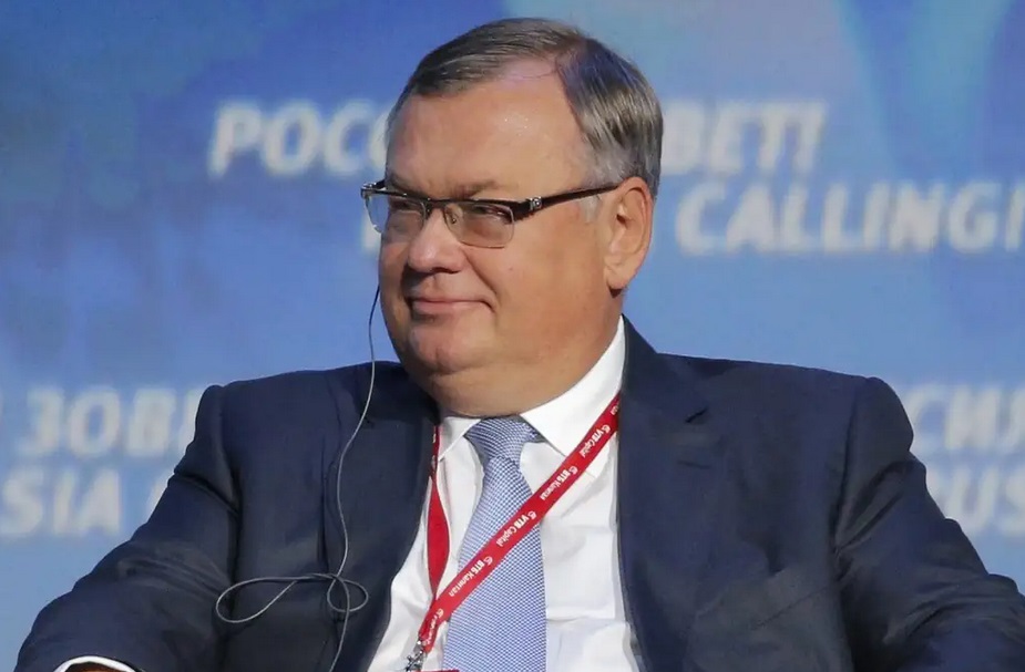 президента и председателя правления ВТБ Андрея Костина