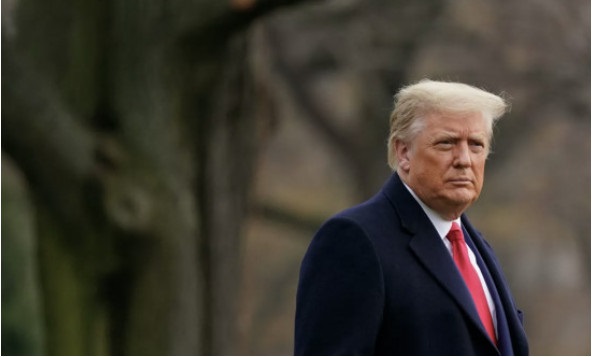 Дональд Трамп уходит