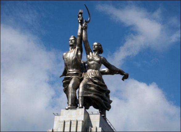 рабочий и колхозница