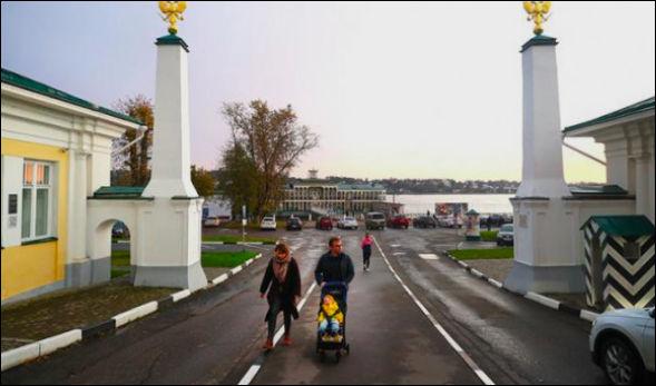 Страна в мирное время вымирает, как в войну