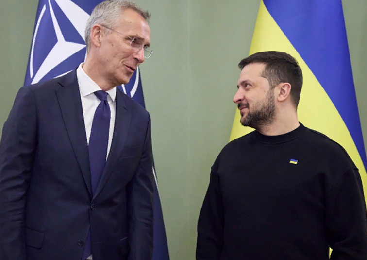 нато дурит украину
