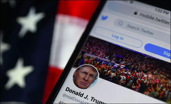 Аккаунты Дональда Трампа заблокировали
