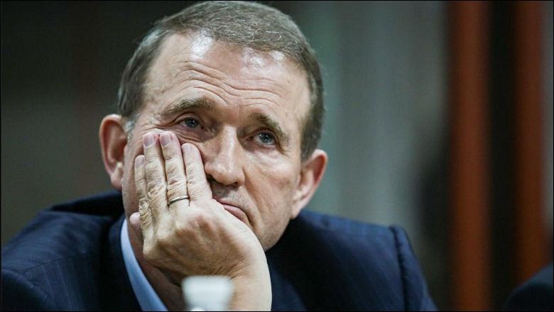 Статью Медведчука в «Известиях» имеет смысл оценивать только вместе со странным поведением Арестовича