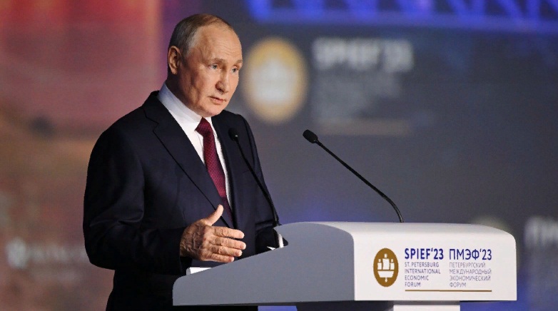 Выступление Владимира Путина на ПМЭФ 2023