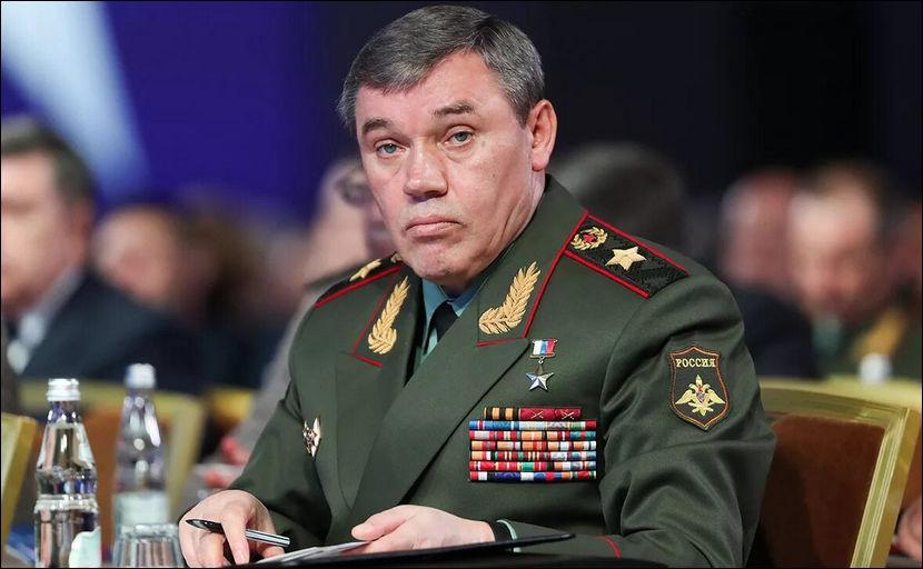Минобороны РФ на своем сайте обновило данные о командующих военными округами