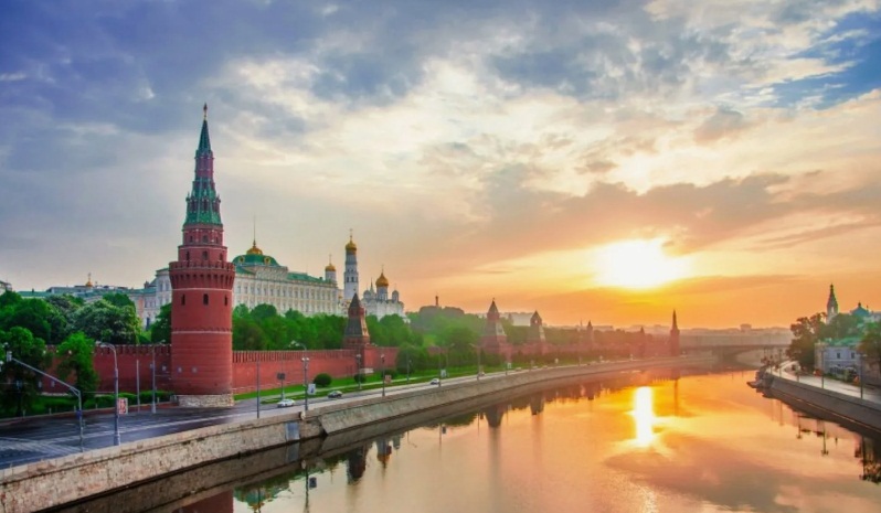 москва кремль рассвет