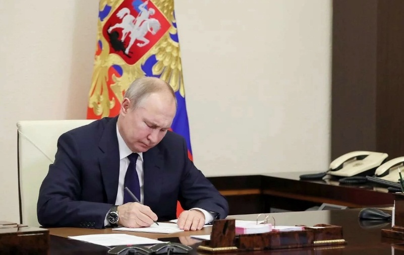 Путин поручил подготовить указ о стипендиях для студентов приоритетных направлений