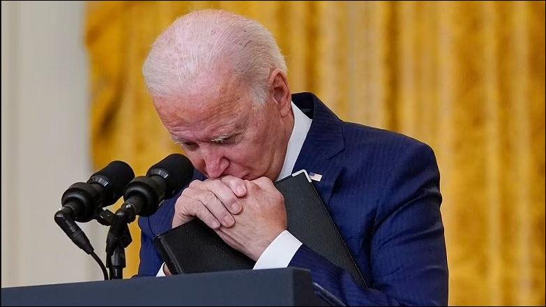 у байдена огромный рейтинг неприятия
