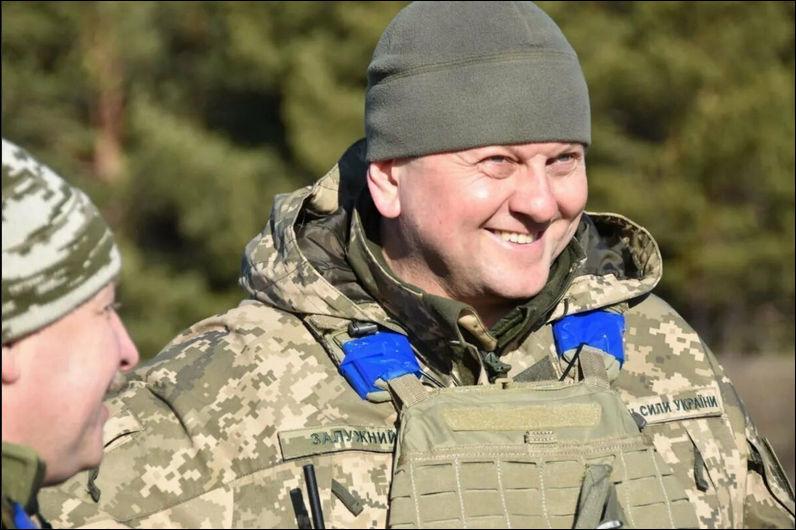 является ли эффективным командующим главком ВСУ Залужный?