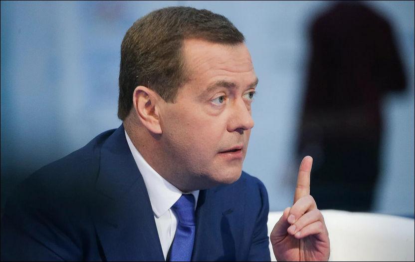 Второй ответ в конце недели в письменной форме (в Телеграм) дал Дмитрий Медведев