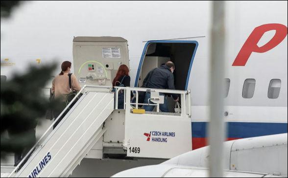 посадка в самолет