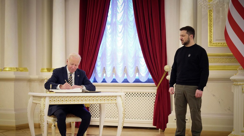 Джо Байдена упрекают в недостаточной решительности на украинском направлении