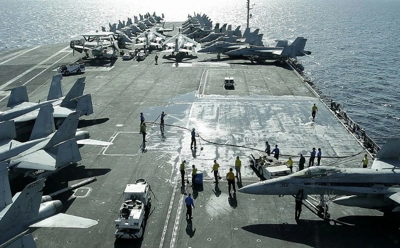 авианосец сша