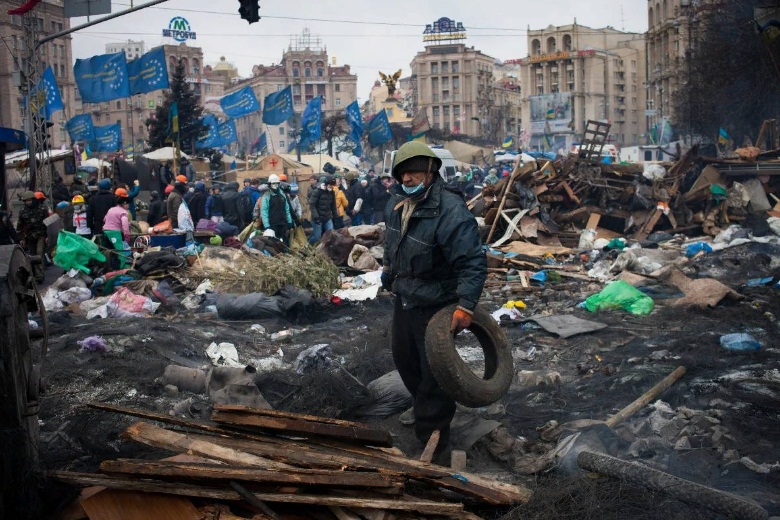 счастливые на майдане 2014