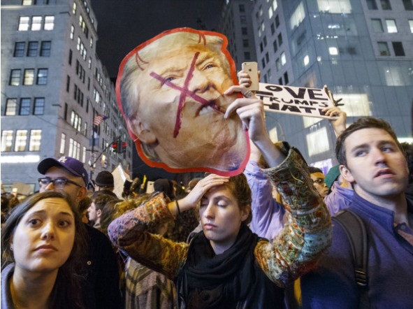 Трамп попытался достаточно жёстко бороться с беспорядками