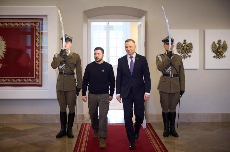 пассаж о неприемлемости польских попыток создать с Киевом конфедерацию или унию