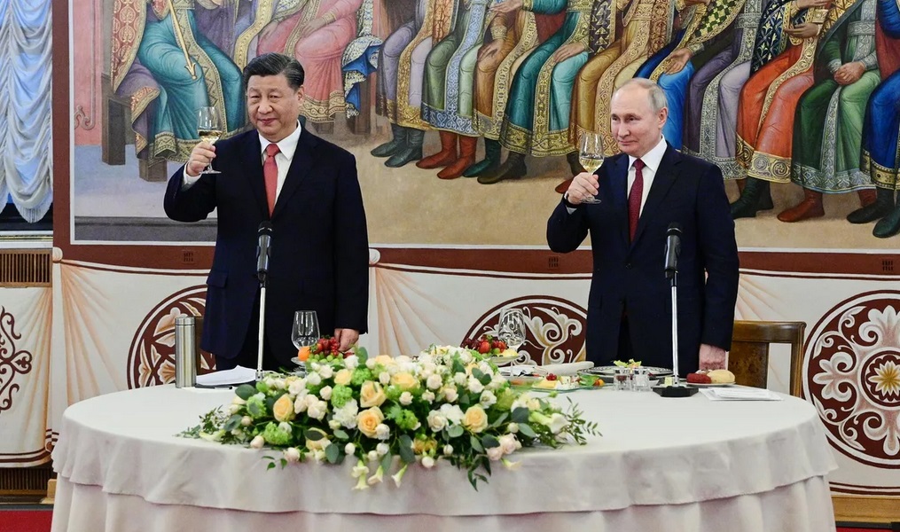 Почему Китаю и России оказалось по пути