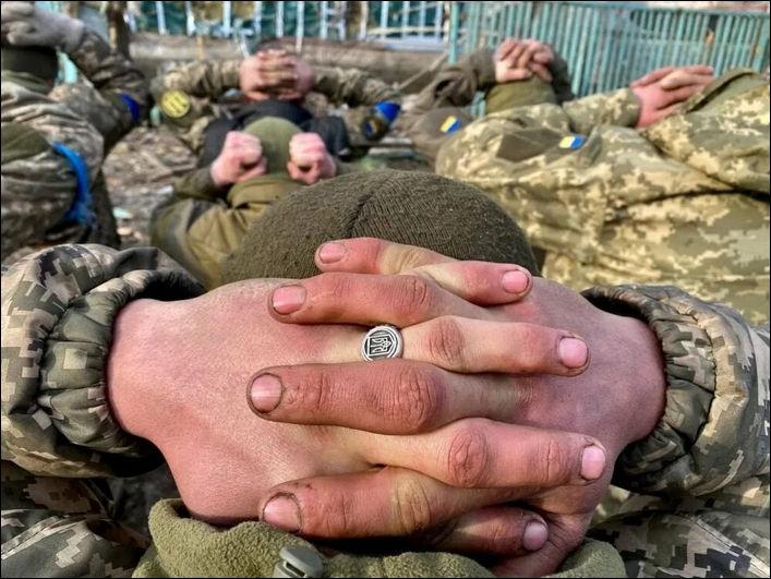 Погибших самостийных бойцов бандеровские генералы-атаманы делят на своих и чужих
