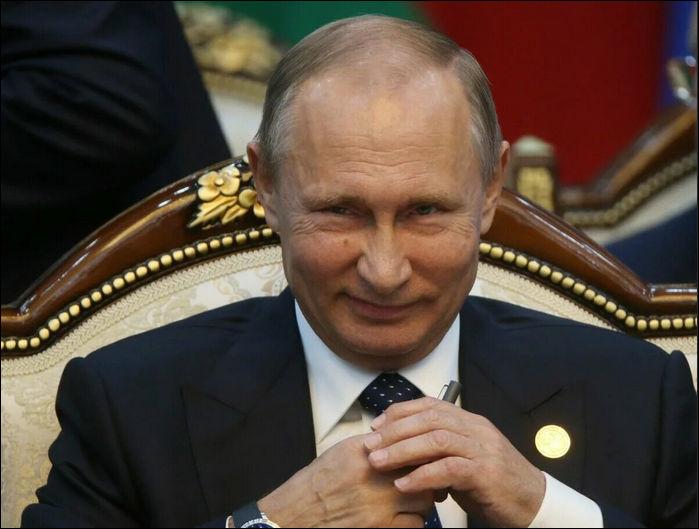 в Кремле что-то задумали