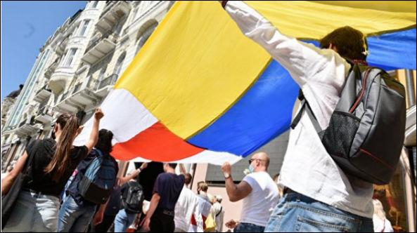 В ходе белорусских протестов обнаружилась одна тенденция, сближающая ситуации в Белоруссии и на Украине